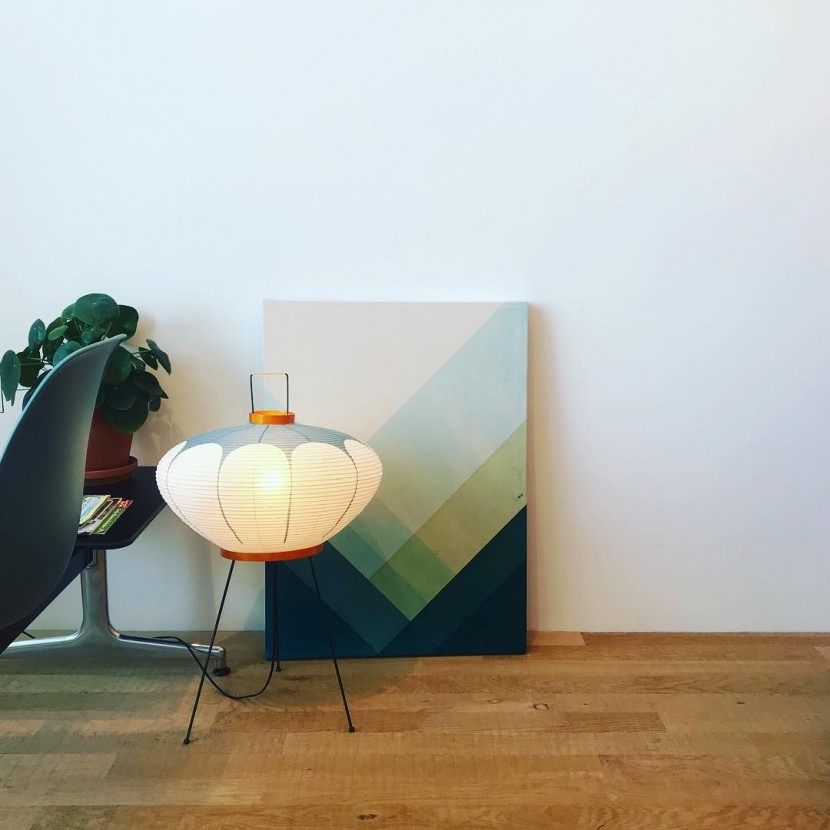 Vitra Akari 9ad Floor Lamp