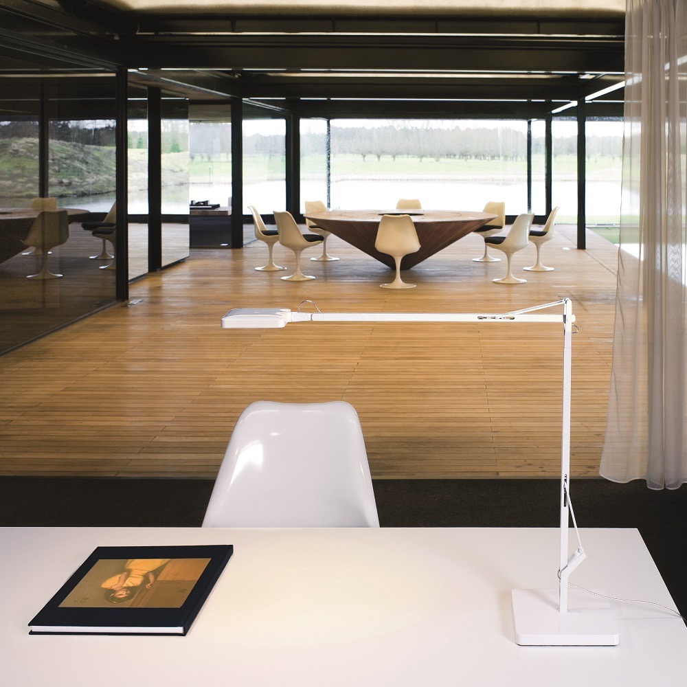 Flos Kelvin LED Table Lamp Green Mode in White Flos Kelvin LED Table Lamp Green Mode in White