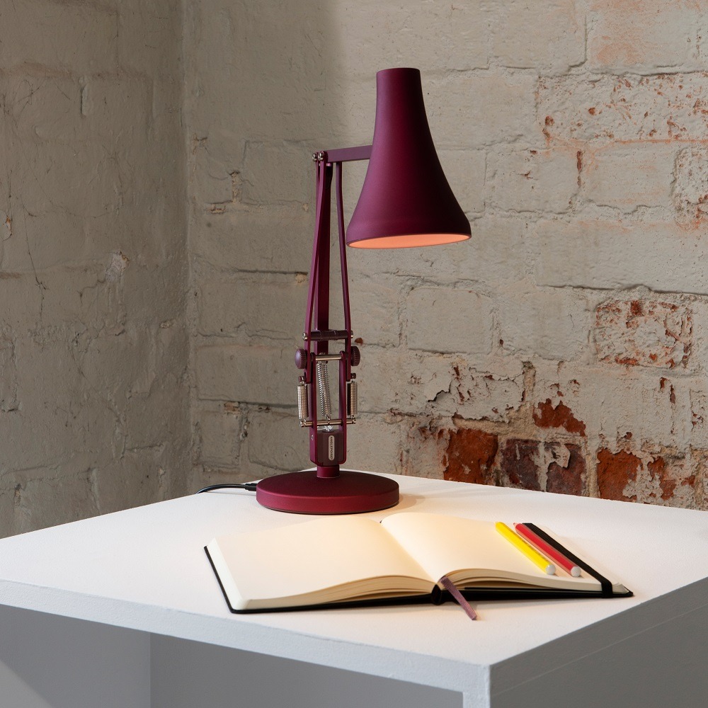 Anglepoise Type 90 Mini Mini LED Table Lamp in Berry Red Anglepoise Type 90 Mini Mini LED Table Lamp in Berry Red