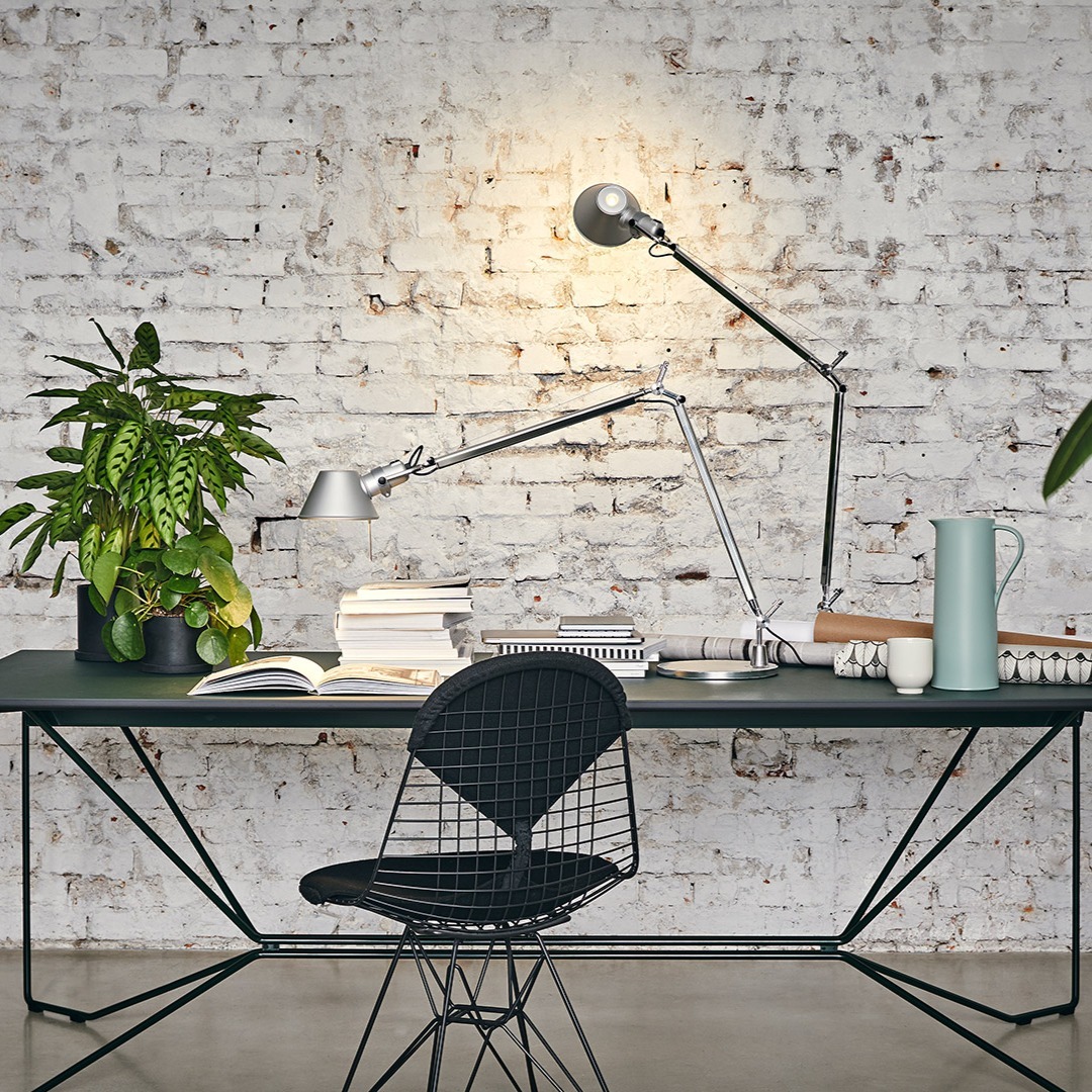 Artemide Tolomeo LED Table Lamp Artemide Tolomeo LED Table Lamp