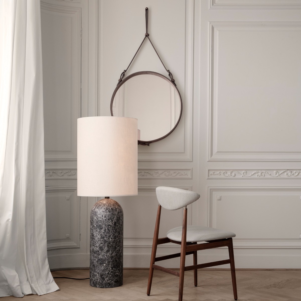 Gubi Gravity XL Floor Lamp