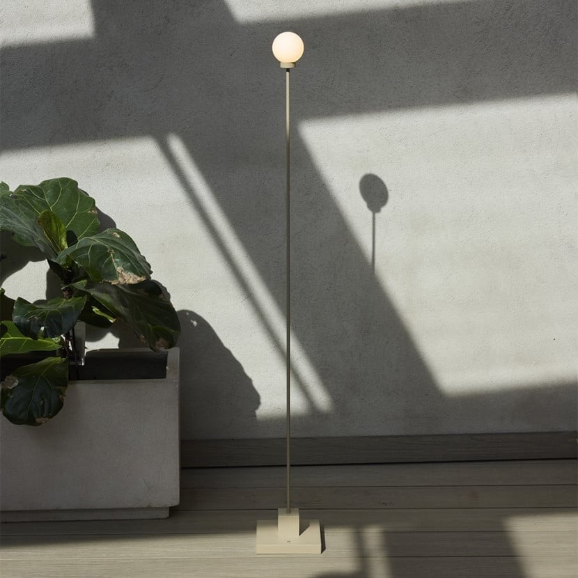 Northern Snowball Portable Floor Lamp Northern Snowball Portable Floor Lamp
