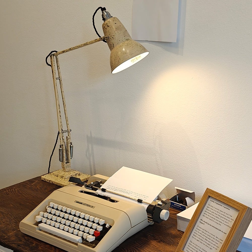 Showcasing a 70 year old Anglepoise Lamp Showcasing a 70 year old Anglepoise Lamp