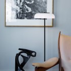 Nuura Blossi LED Floor Lamp Black/Opal White