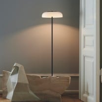 Nuura Blossi LED Floor Lamp Black/Opal White