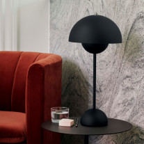 Matte Black &Tradition Flowerpot VP3 Table Lamp