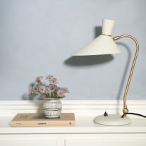 Warm Nordic Bloom Table Lamp Warm White