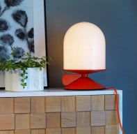 Vinge Table Lamp in Rowanberry