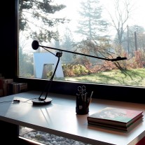 DCW éditions Aaro LED Table Lamp